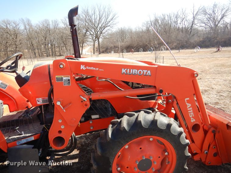 image for item DK4335 2016 Kubota M6060D  MFWD tractor