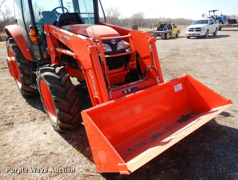 image for item DK4336 2020 Kubota M4-071D  MFWD tractor