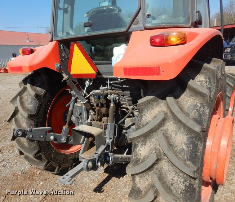image for item DK4336 2020 Kubota M4-071D  MFWD tractor
