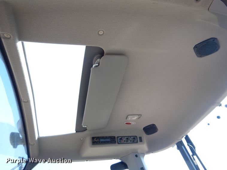 image for item DK4336 2020 Kubota M4-071D  MFWD tractor