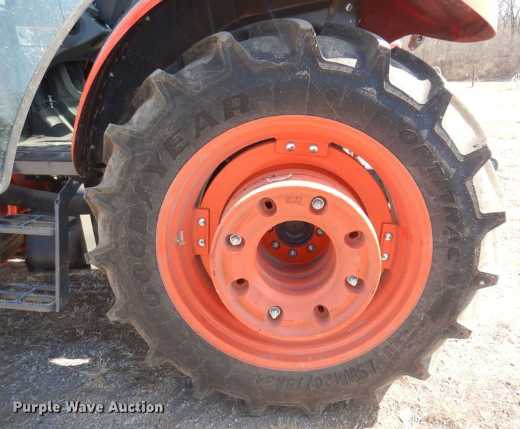 image for item DK4336 2020 Kubota M4-071D  MFWD tractor