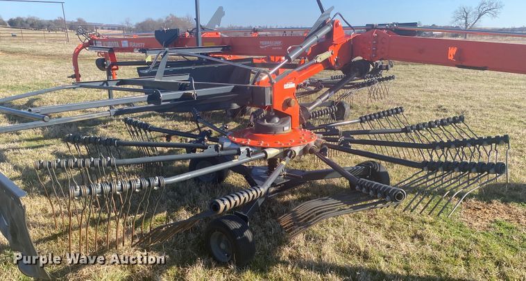 image for item DL6985 2014 Kubota RA2577  rotary hay rake