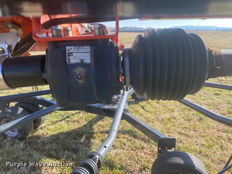 image for item DL6985 2014 Kubota RA2577  rotary hay rake