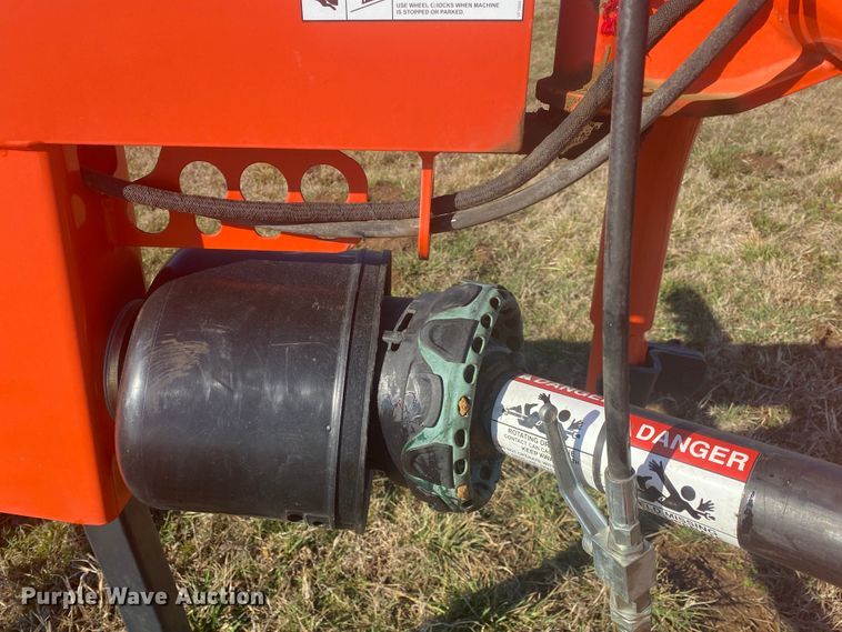 image for item DL6985 2014 Kubota RA2577  rotary hay rake