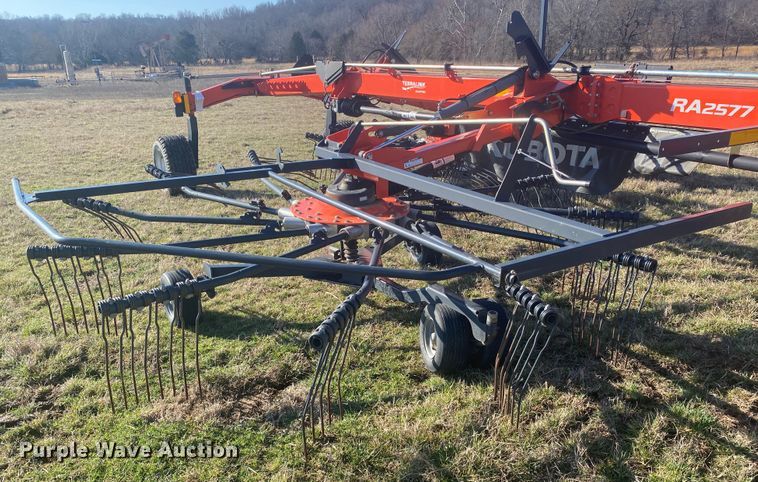 image for item DL6985 2014 Kubota RA2577  rotary hay rake