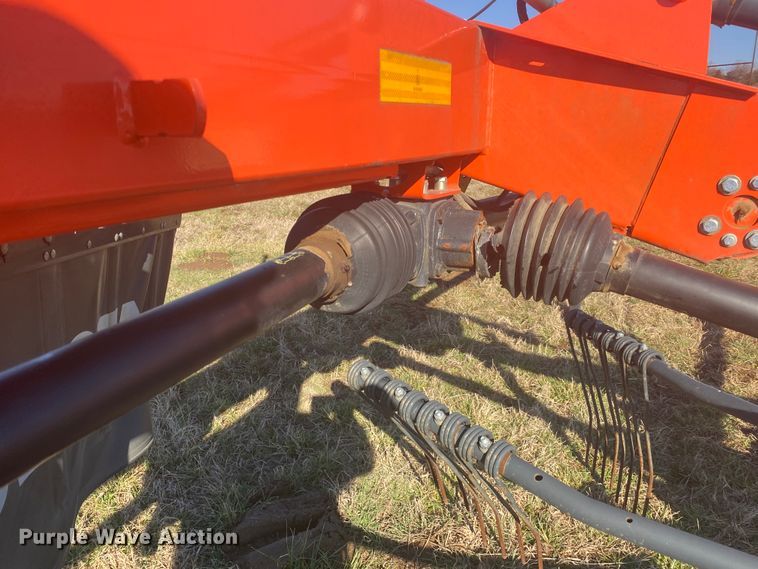 image for item DL6985 2014 Kubota RA2577  rotary hay rake