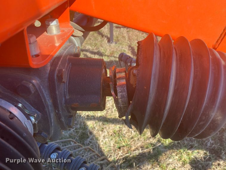 image for item DL6985 2014 Kubota RA2577  rotary hay rake