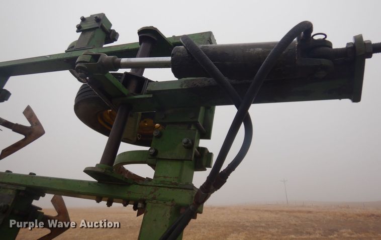 image for item DM5387 John Deere 100  field cultivator