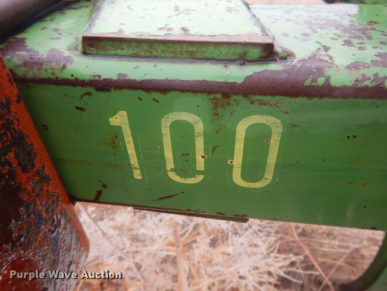 image for item DM5387 John Deere 100  field cultivator