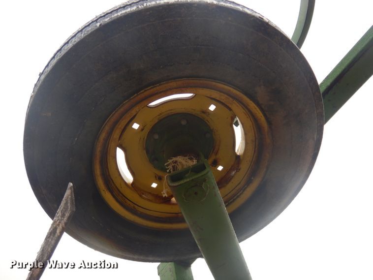 image for item DM5387 John Deere 100  field cultivator