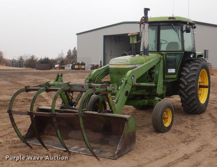 image for item DM5389 1975 John Deere 4230  tractor