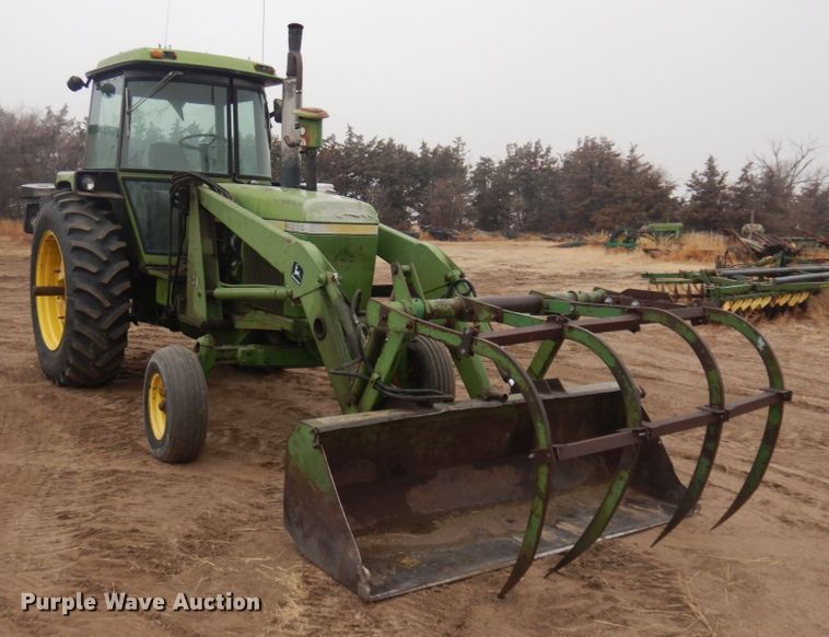 image for item DM5389 1975 John Deere 4230  tractor