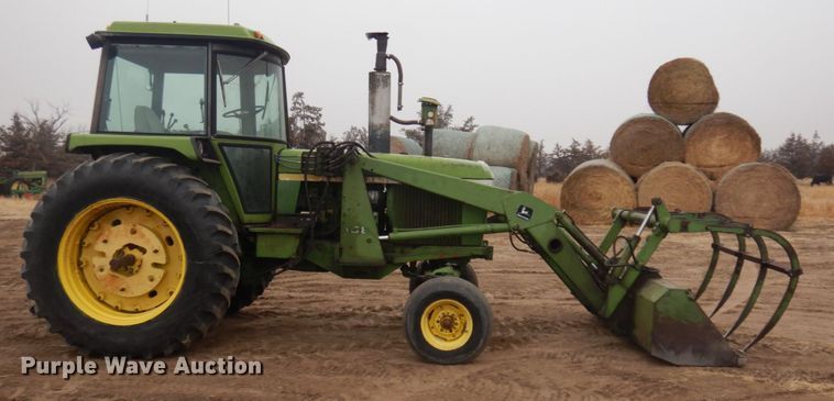 image for item DM5389 1975 John Deere 4230  tractor