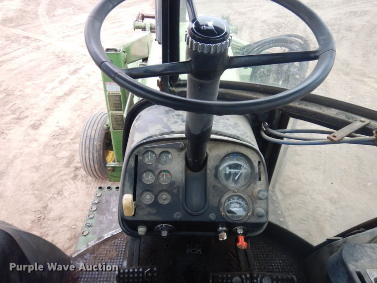 image for item DM5389 1975 John Deere 4230  tractor