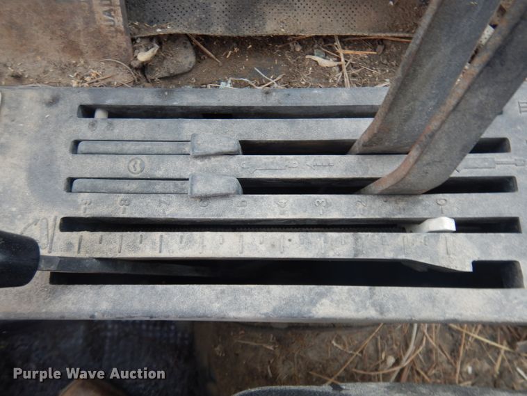 image for item DM5389 1975 John Deere 4230  tractor