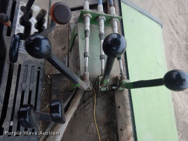 image for item DM5389 1975 John Deere 4230  tractor