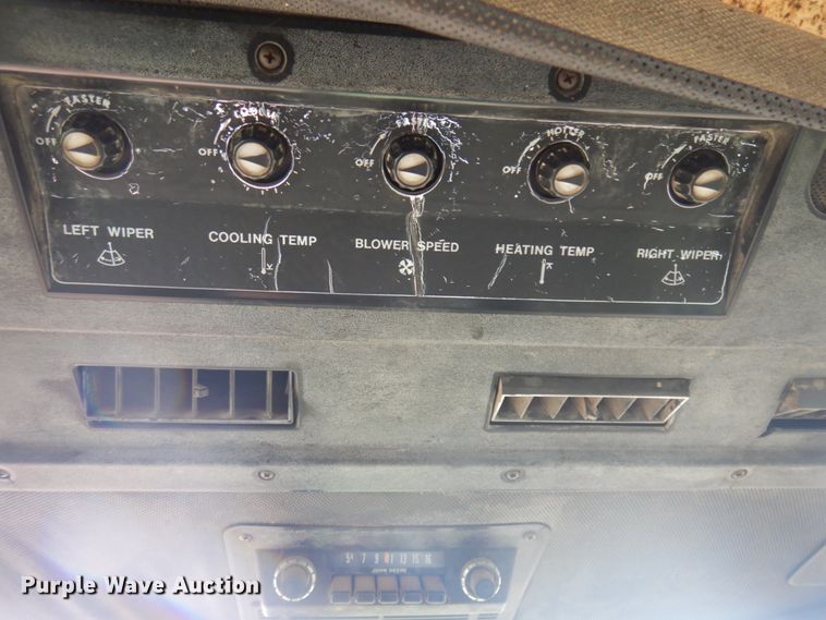 image for item DM5389 1975 John Deere 4230  tractor