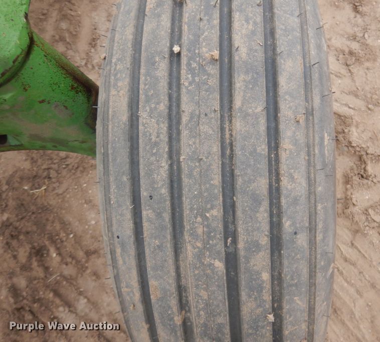 image for item DM5389 1975 John Deere 4230  tractor