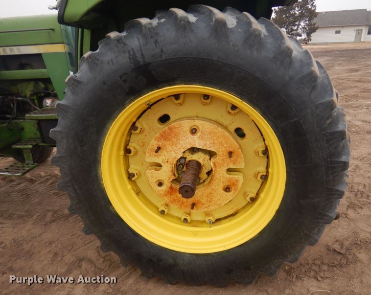 image for item DM5389 1975 John Deere 4230  tractor