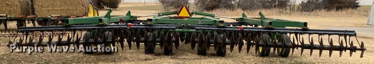 image for item DM8343 John Deere 630  double off-set disk