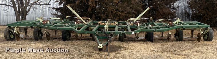 image for item DM8345 John Deere DLR164  sweep plow