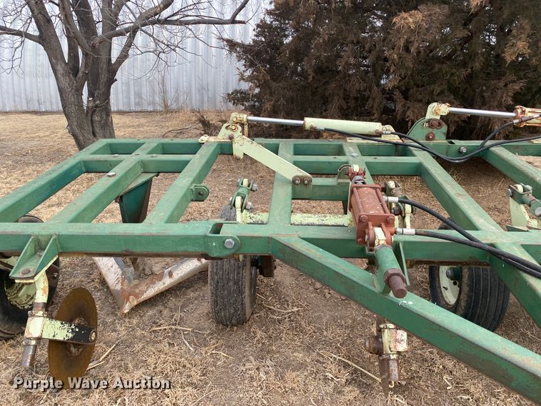 image for item DM8345 John Deere DLR164  sweep plow