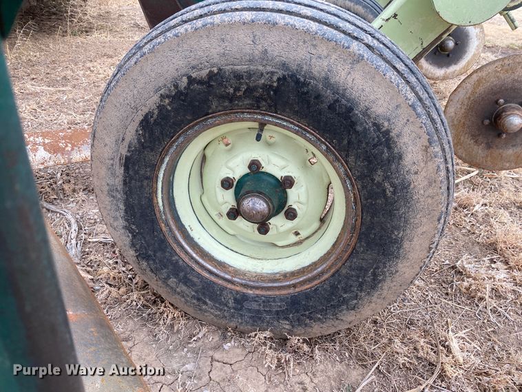 image for item DM8345 John Deere DLR164  sweep plow