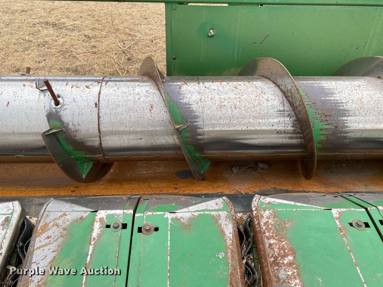 image for item DM8347 John Deere 853A  all-crop head