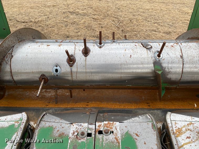 image for item DM8347 John Deere 853A  all-crop head