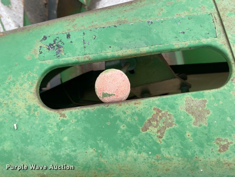 image for item DM8347 John Deere 853A  all-crop head