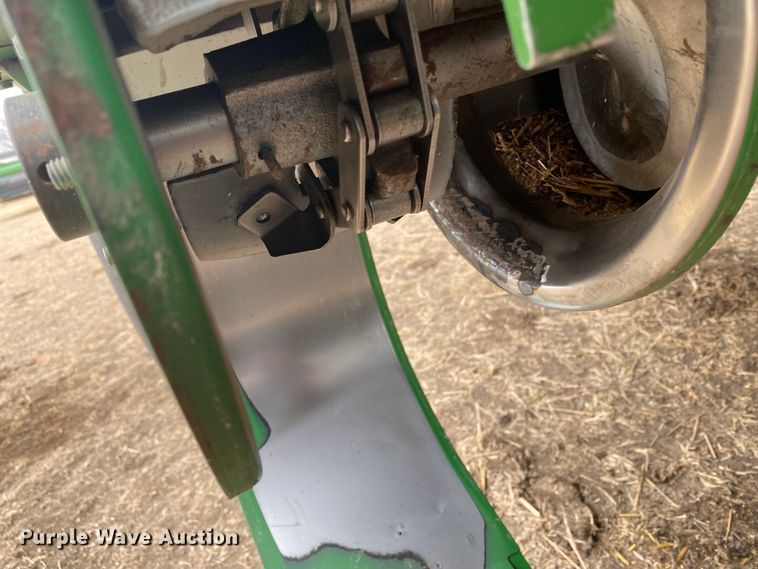 image for item DM8349 1979 John Deere 8820 Turbo  combine