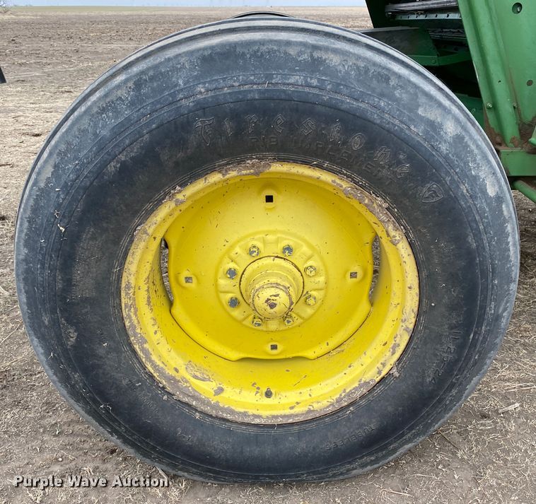 image for item DM8349 1979 John Deere 8820 Turbo  combine