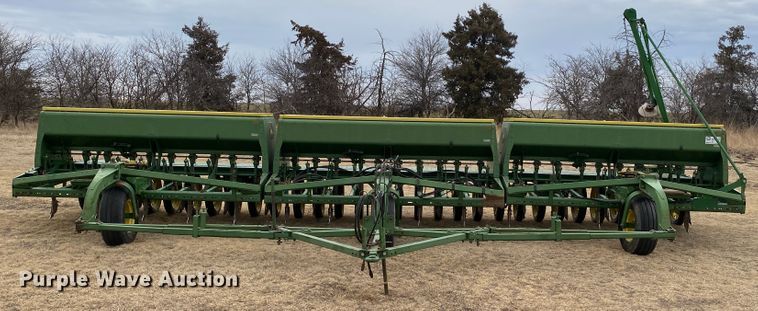 image for item DM8352 John Deere 930H 1012F  grain drill