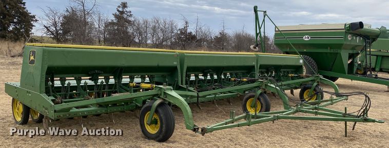 image for item DM8352 John Deere 930H 1012F  grain drill