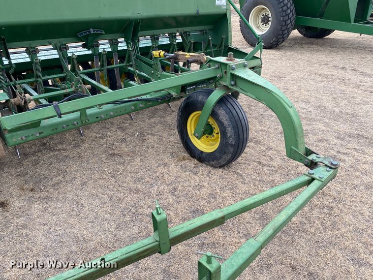 image for item DM8352 John Deere 930H 1012F  grain drill