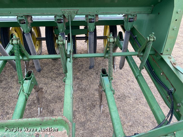 image for item DM8352 John Deere 930H 1012F  grain drill