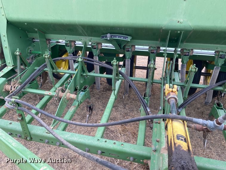 image for item DM8352 John Deere 930H 1012F  grain drill
