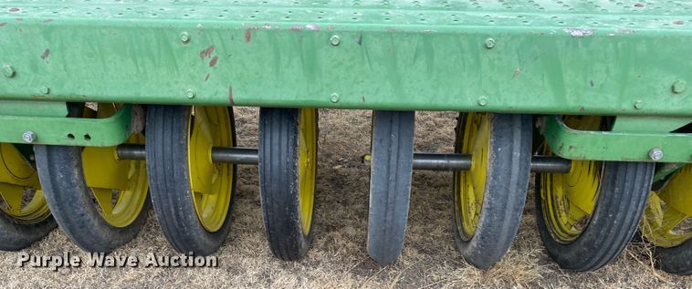 image for item DM8352 John Deere 930H 1012F  grain drill