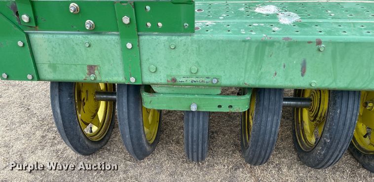 image for item DM8352 John Deere 930H 1012F  grain drill