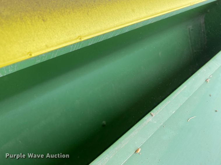 image for item DM8352 John Deere 930H 1012F  grain drill