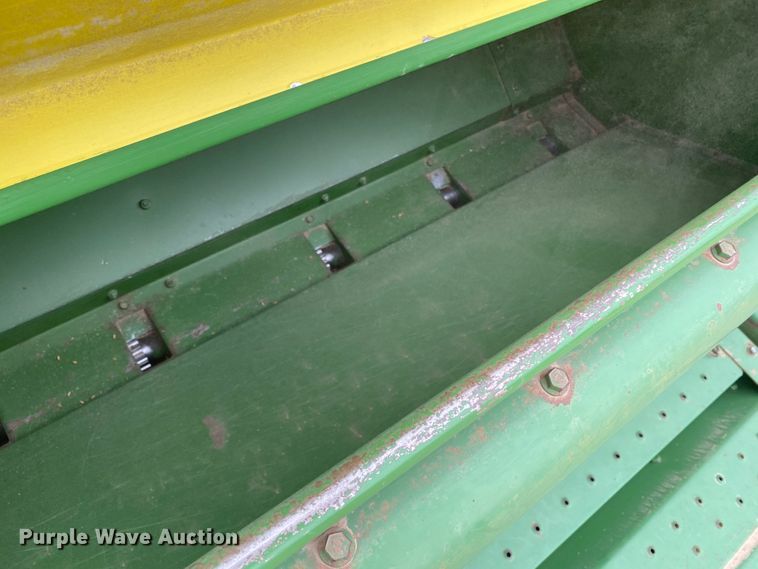 image for item DM8352 John Deere 930H 1012F  grain drill