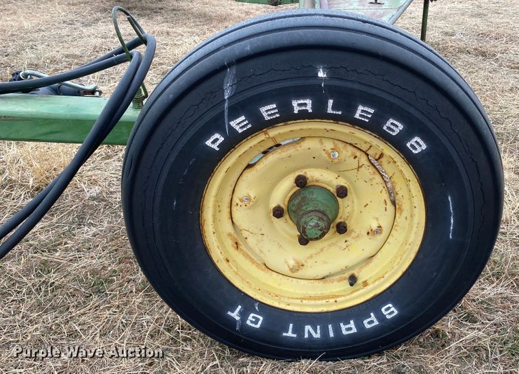 image for item DM8353 (2) John Deere 8300 grain drills