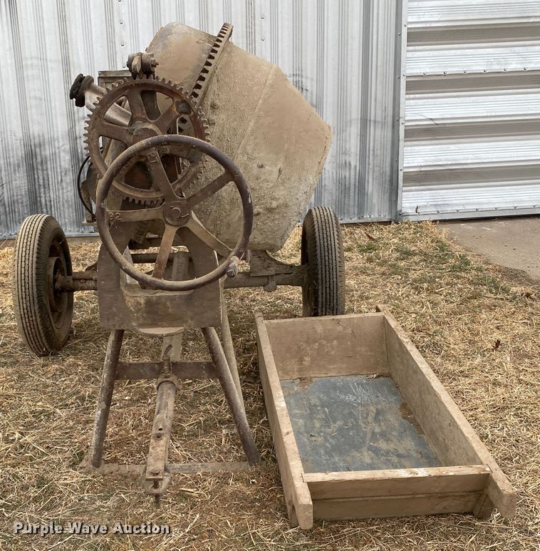 image for item DM8354 Concrete mixer