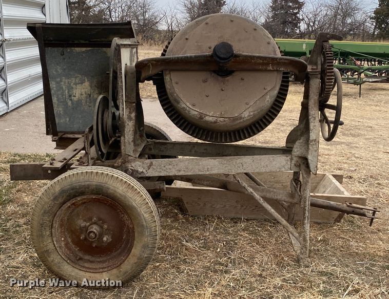 image for item DM8354 Concrete mixer