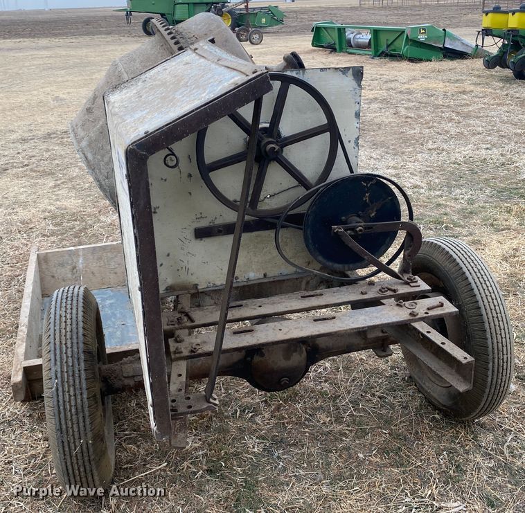 image for item DM8354 Concrete mixer