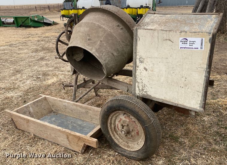 image for item DM8354 Concrete mixer