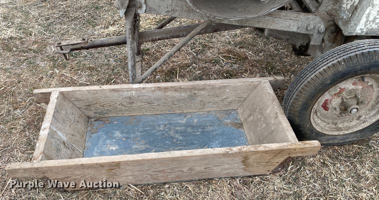 image for item DM8354 Concrete mixer