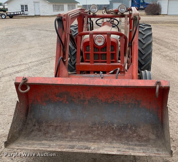 image for item DM8356 Ford 801 Series  tractor