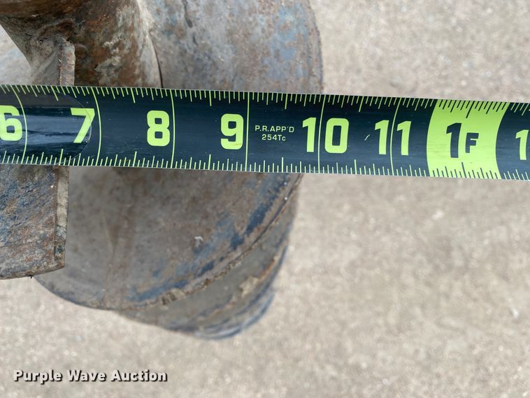 image for item DM8356 Ford 801 Series  tractor