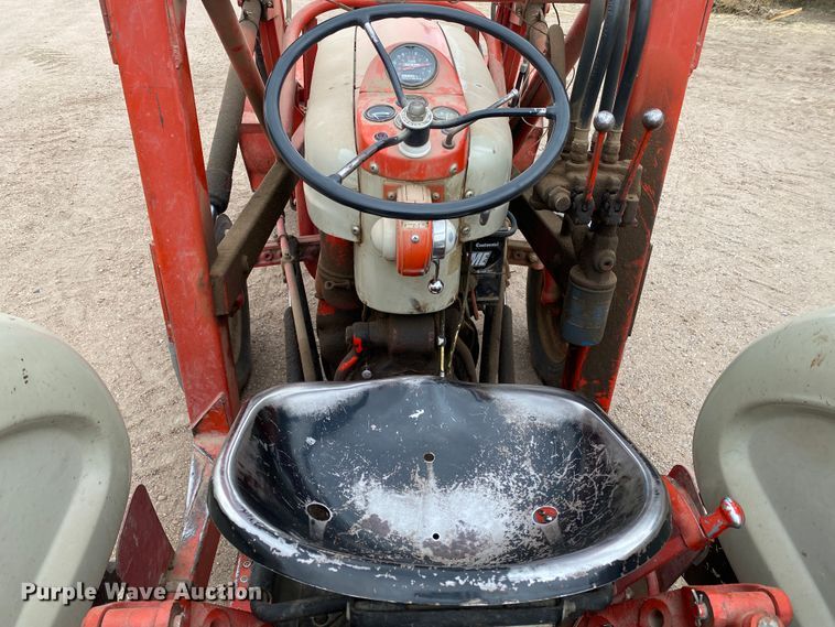 image for item DM8356 Ford 801 Series  tractor